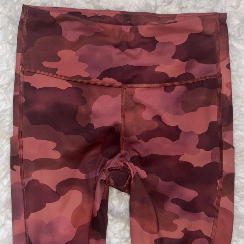 Athleta Ultimate Stash Pink Camo Printed 7/8 Tight, Size S - Picture 4 of 16